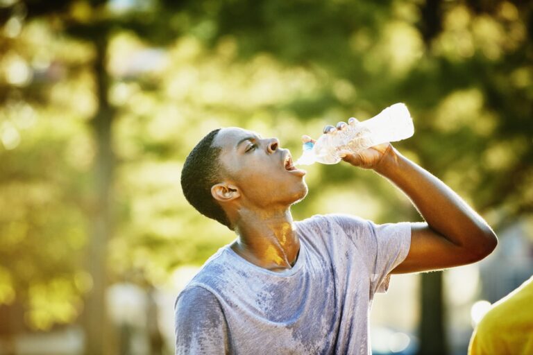 Hydration for Hot Weather & Travel: What Your Body Needs When Conditions Change